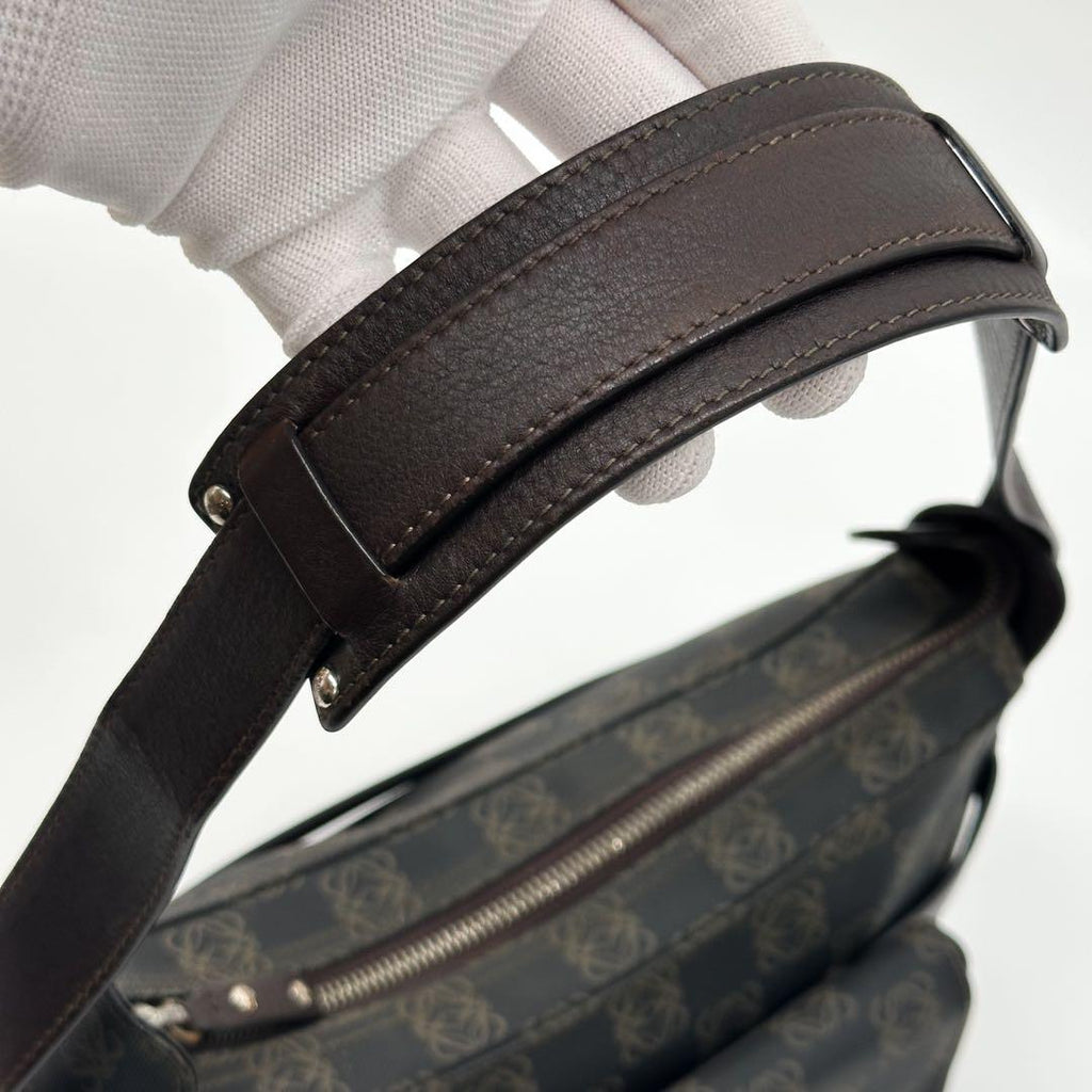 Loewe Anagram Canvas Shoulder Bag Leather — view 7