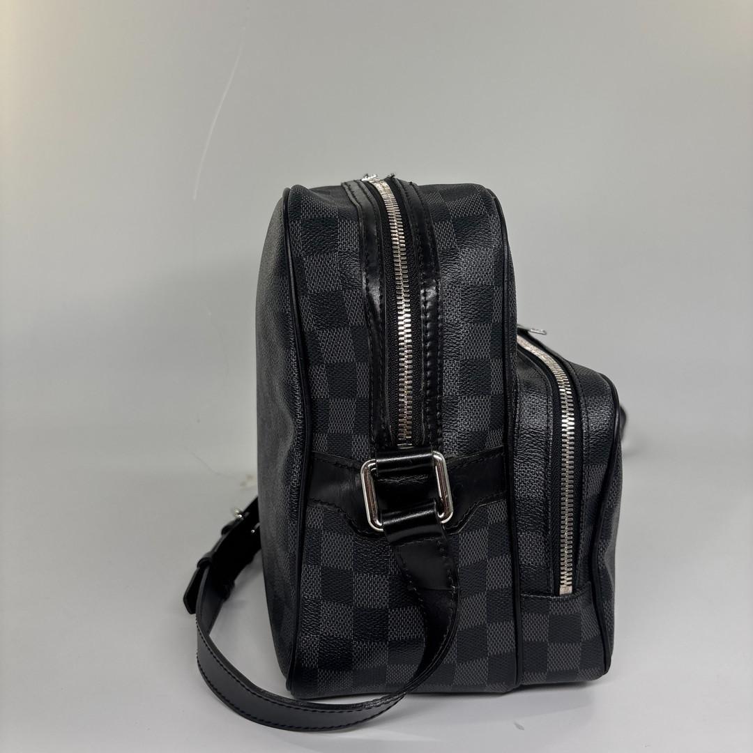 Louis Vuitton Damier Graphite Io Shoulder Bag Black — view 4