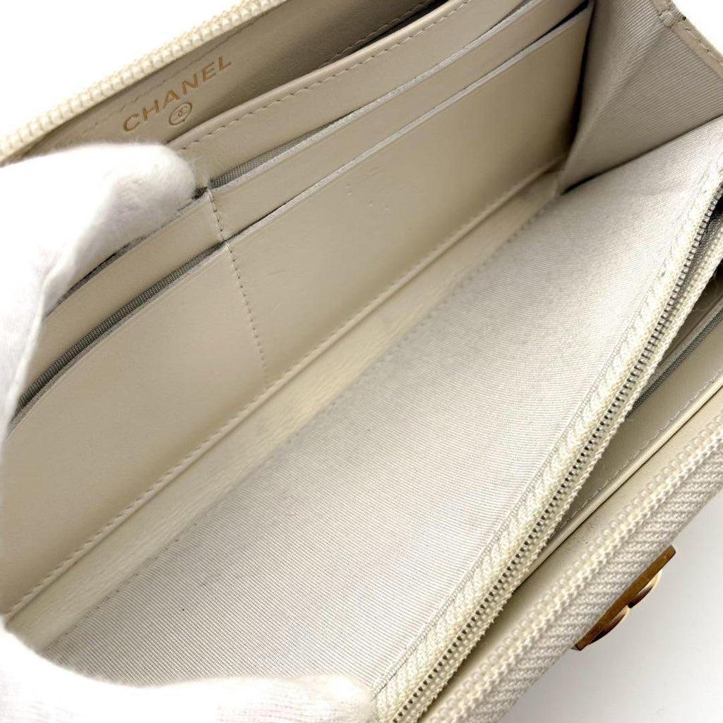 Chanel Wallet Boy Zip Around — view 5