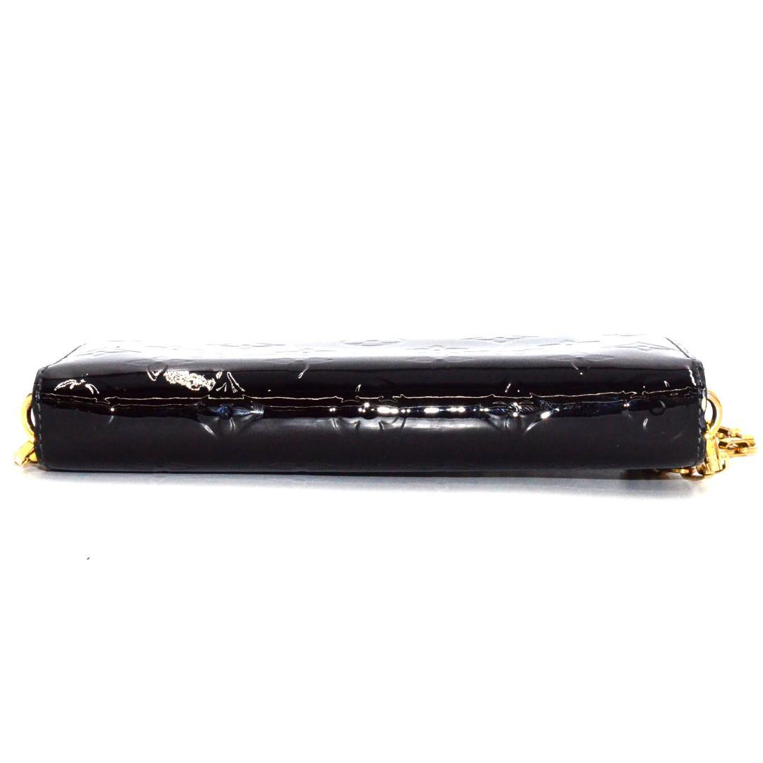 Louis Vuitton Vernis Monogram Sarah Chain Flat — view 5