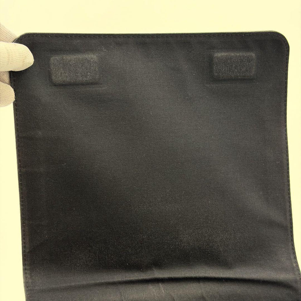 Louis Vuitton Roman PM Taiga Black Shoulder Bag 2-Way — view 7