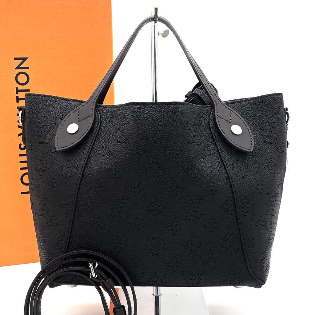 Louis Vuitton Mahina Hina PM Shoulder Bag Black — view 2
