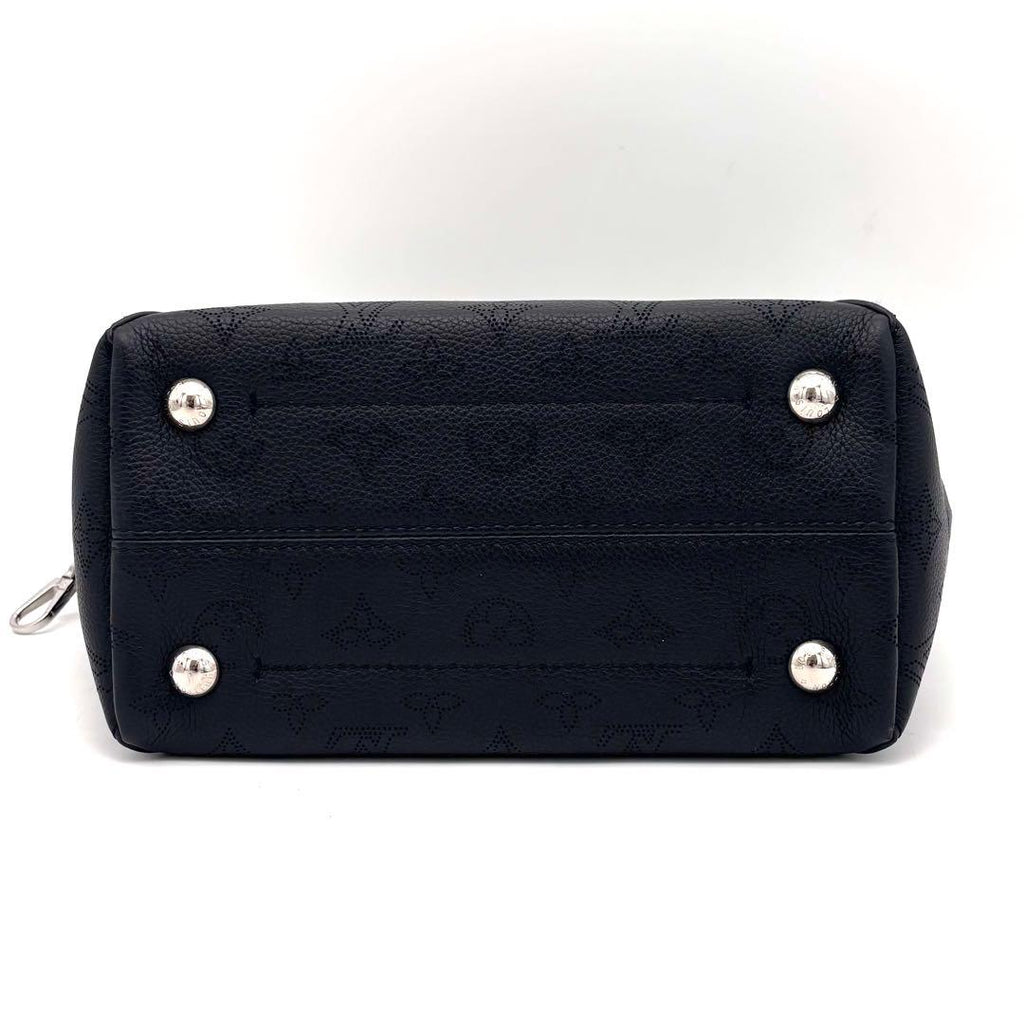 Louis Vuitton Mahina Hina PM Shoulder Bag Black — view 6