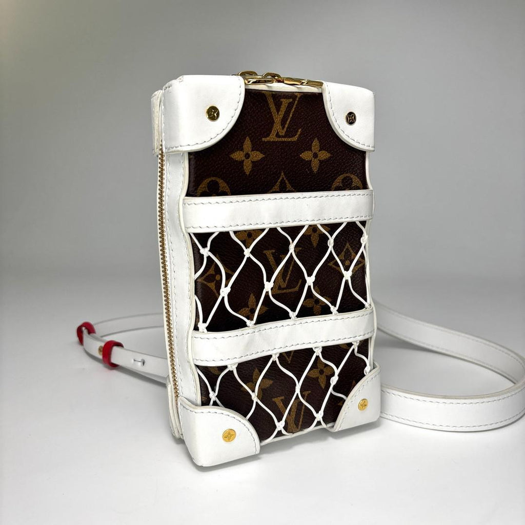 Louis Vuitton Nba Monogram Soft Trunk — view 3