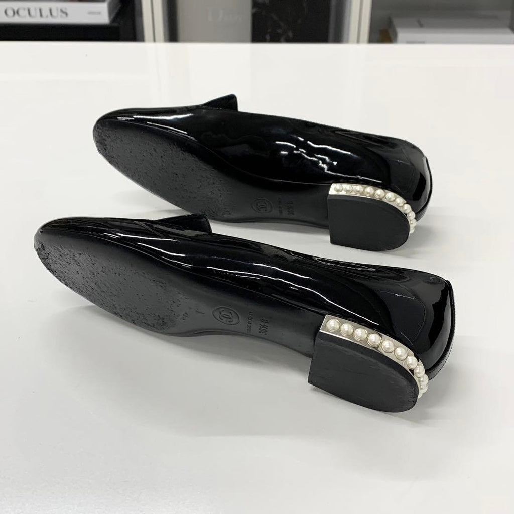 Chanel CC Logo Patent Pearl Opera Shoes Loafers Black — view 6