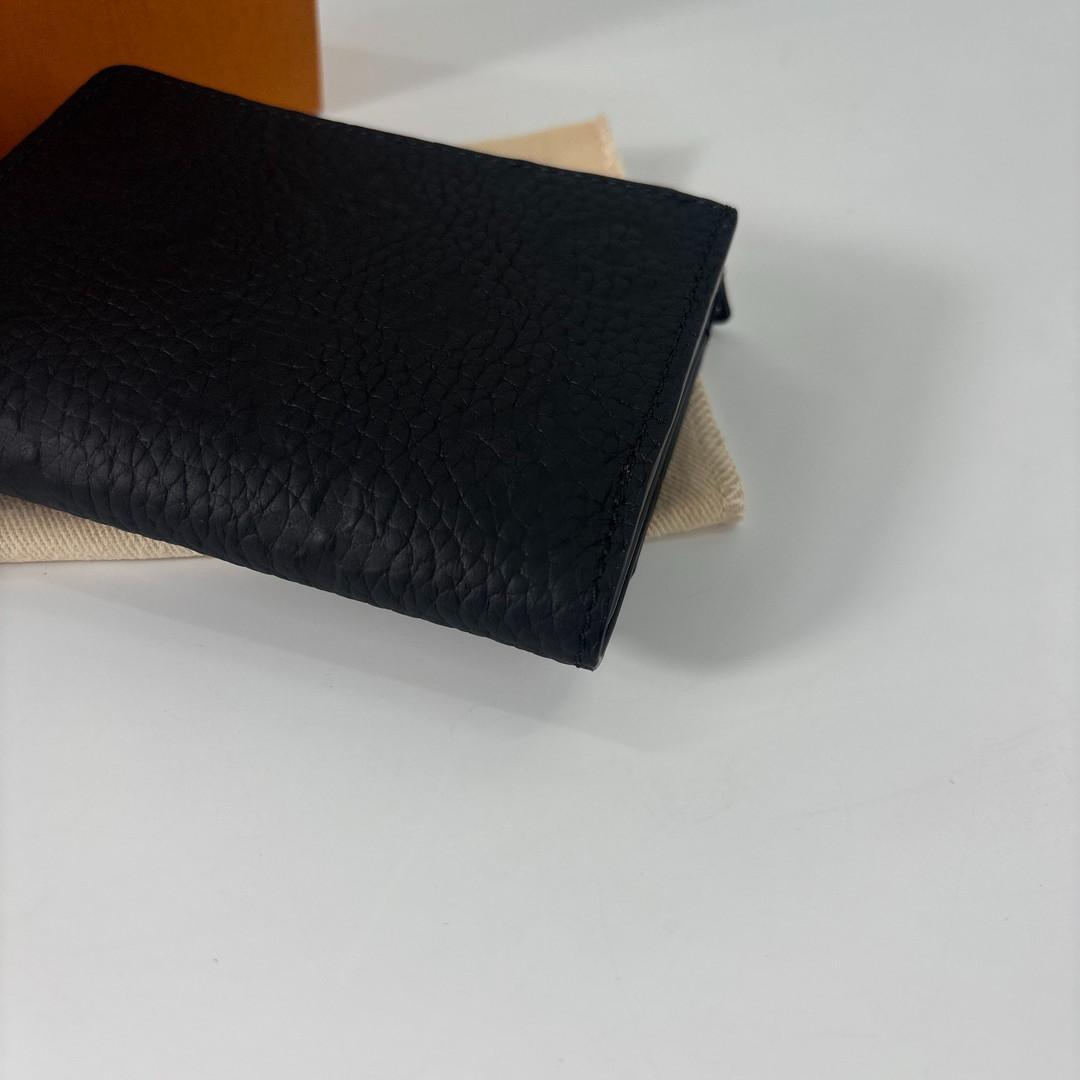 Louis Vuitton Portefeuille Pilot Trifold Wallet Taurillon — view 9