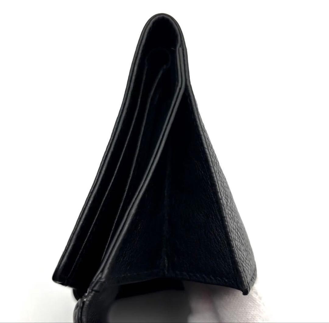 Chanel Wallet Jumbo CC Logo Caviar Hook Bifold — view 9