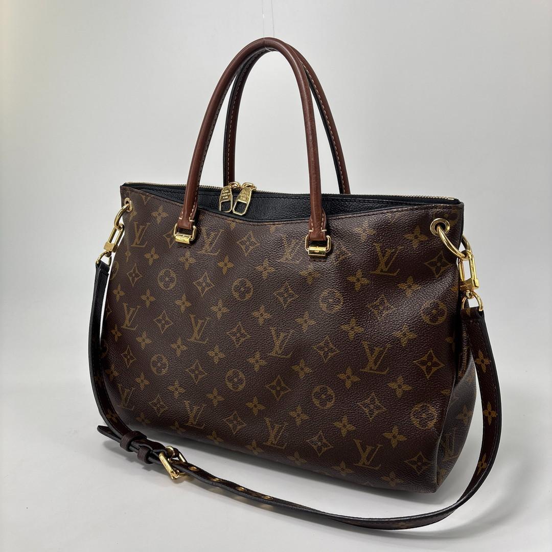 Louis Vuitton Super Pallas MM Handbag Black — view 2
