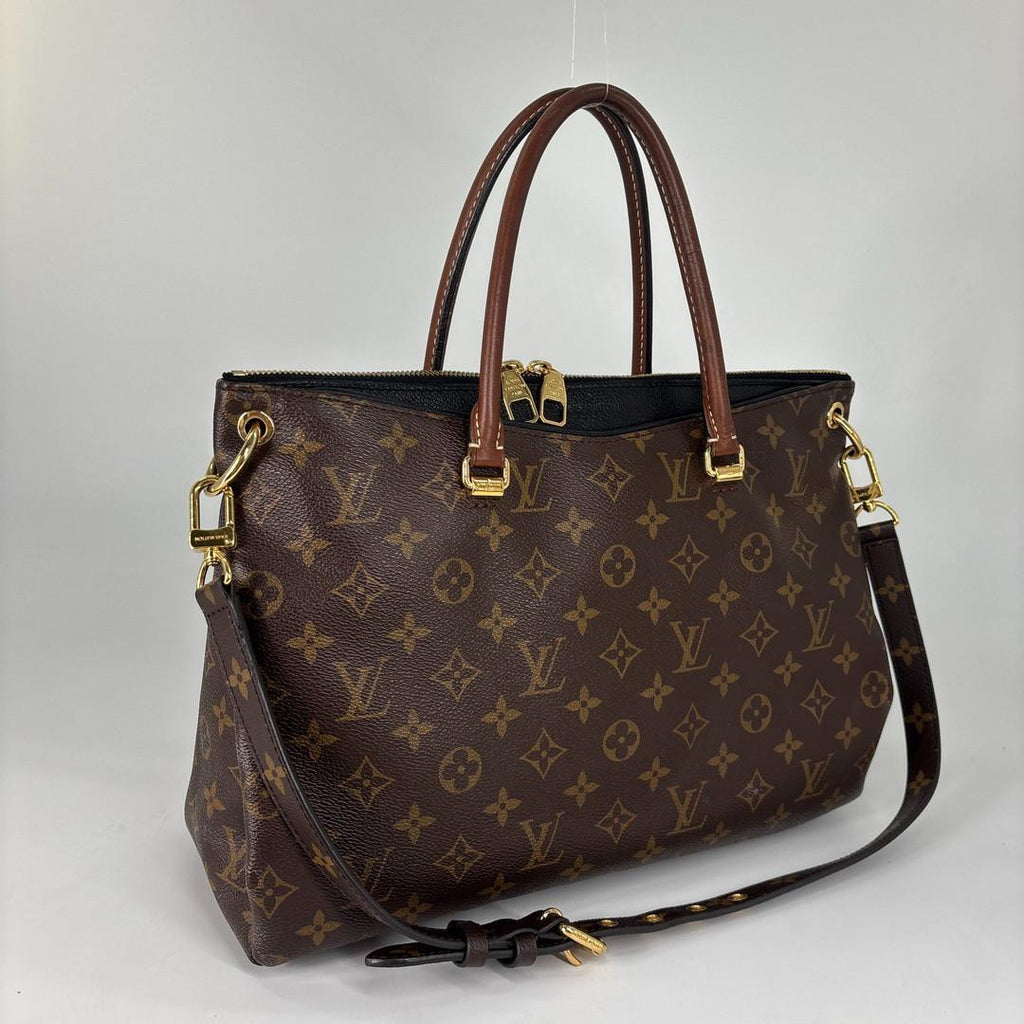 Louis Vuitton Super Pallas MM Handbag Black — view 3