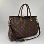 Louis Vuitton Super Pallas MM Handbag Black — view 3