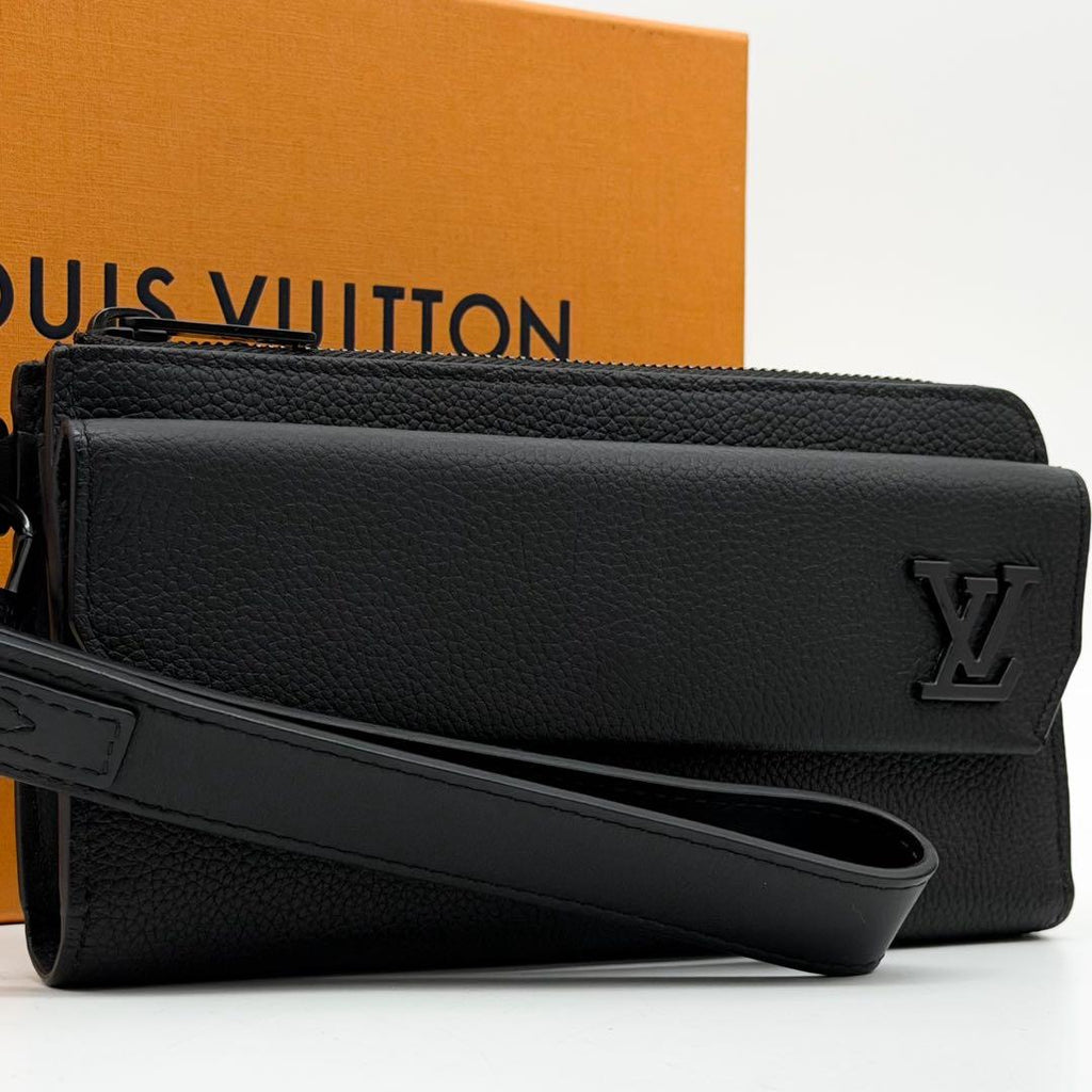 Louis Vuitton IC Zippy Dragonne Aerogram Taurillon Wallet