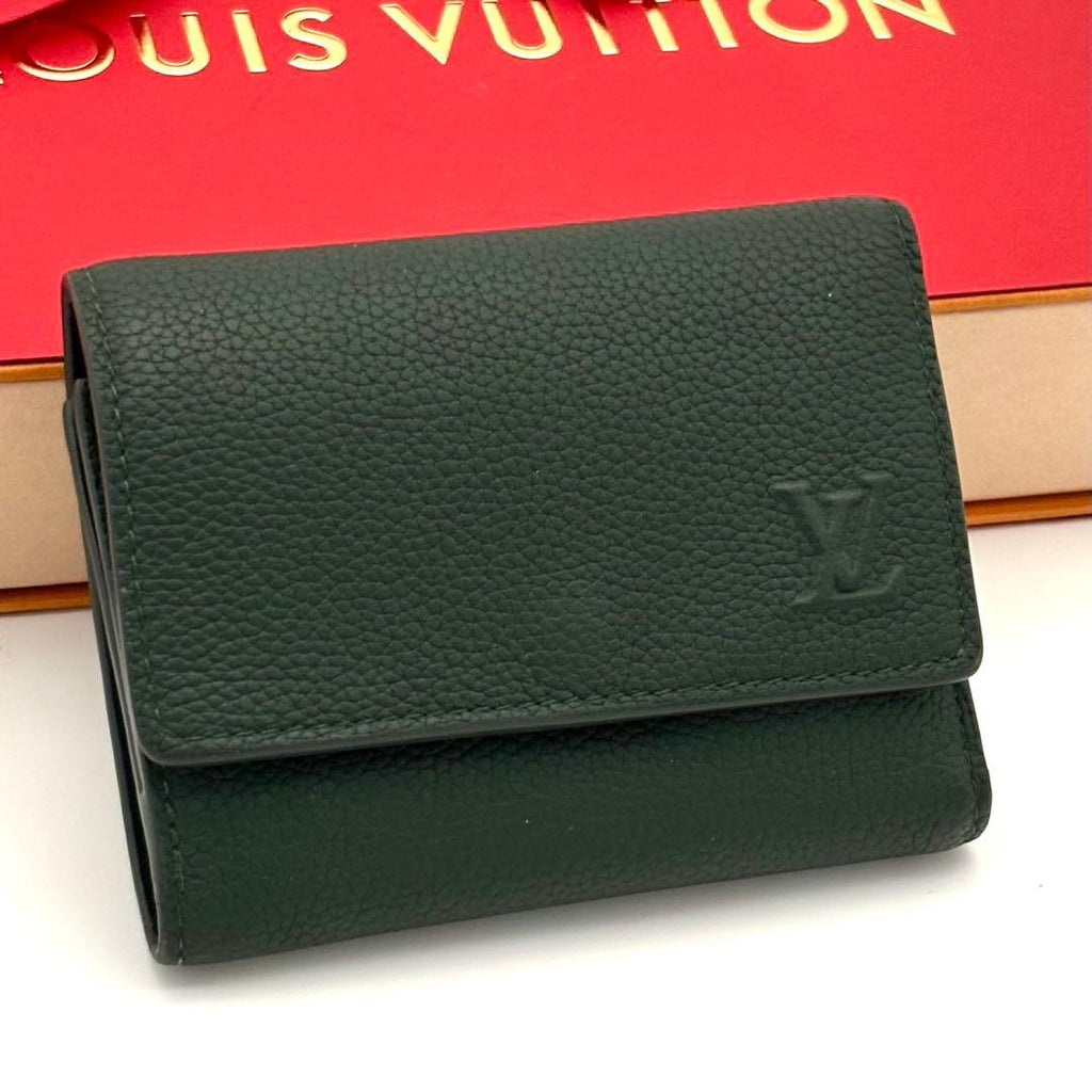 Louis Vuitton Trifold Wallet Green Victor Aerogram