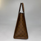 Louis Vuitton Giant Monogram Reverse On The Go MM Tote Bag — view 4