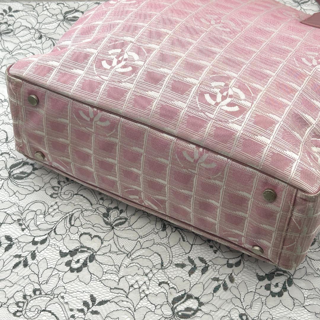 Chanel New Travel Line Tote Bag GM — view 5