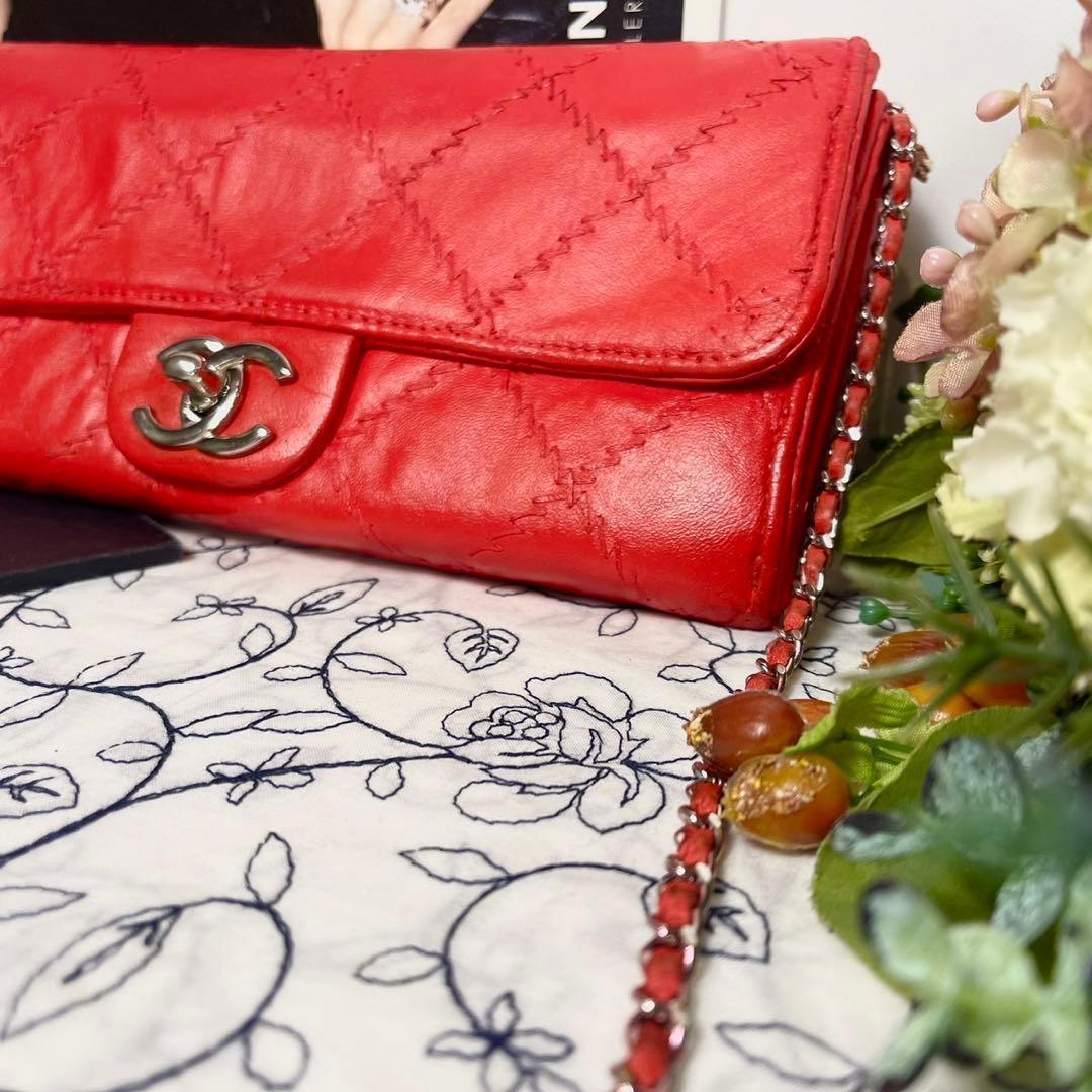 Chanel Chain Wallet Double Flap Quilted Shoulder Bag — view 4