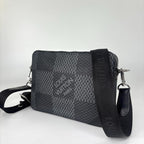 Louis Vuitton Damier Graphite Trio Messenger — view 2