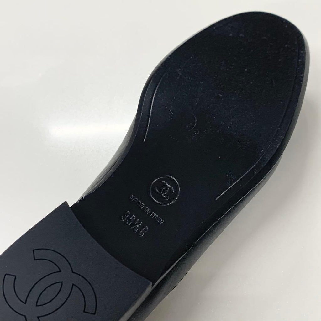 Chanel CC Logo Leather Loafers Black — view 8