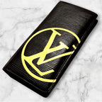 Louis Vuitton Epi Portefeuille Plaza Wallet LV Circle