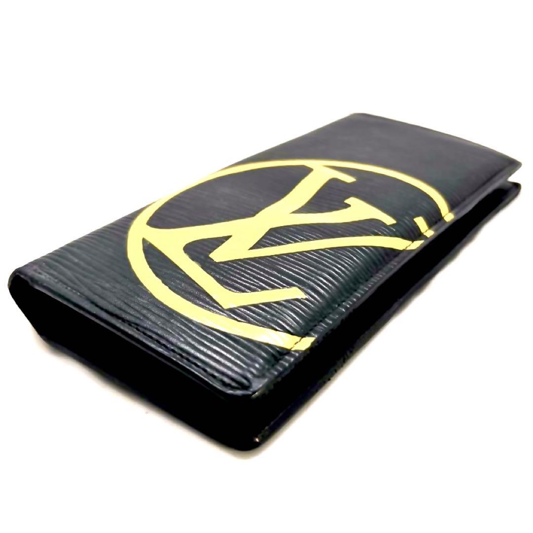 Louis Vuitton Epi Portefeuille Plaza Wallet LV Circle — view 2