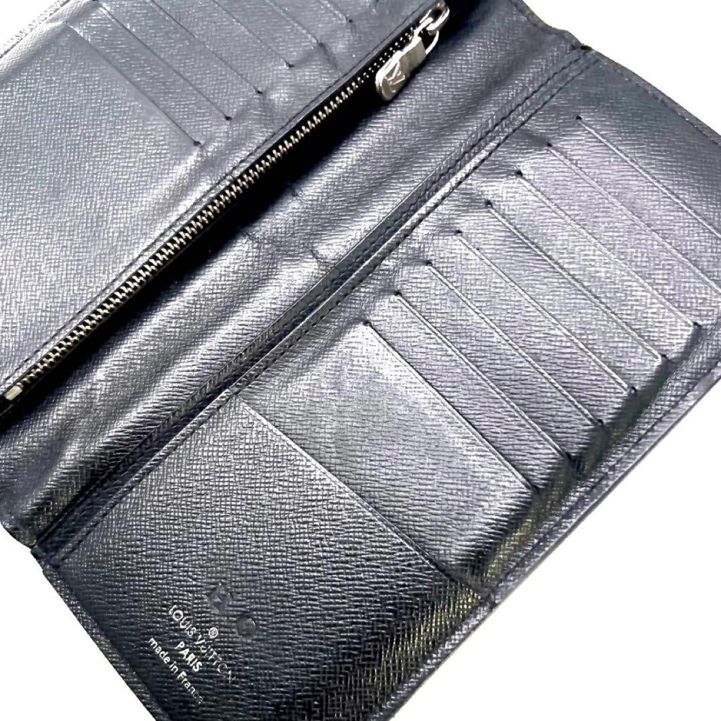Louis Vuitton Epi Portefeuille Plaza Wallet LV Circle — view 9