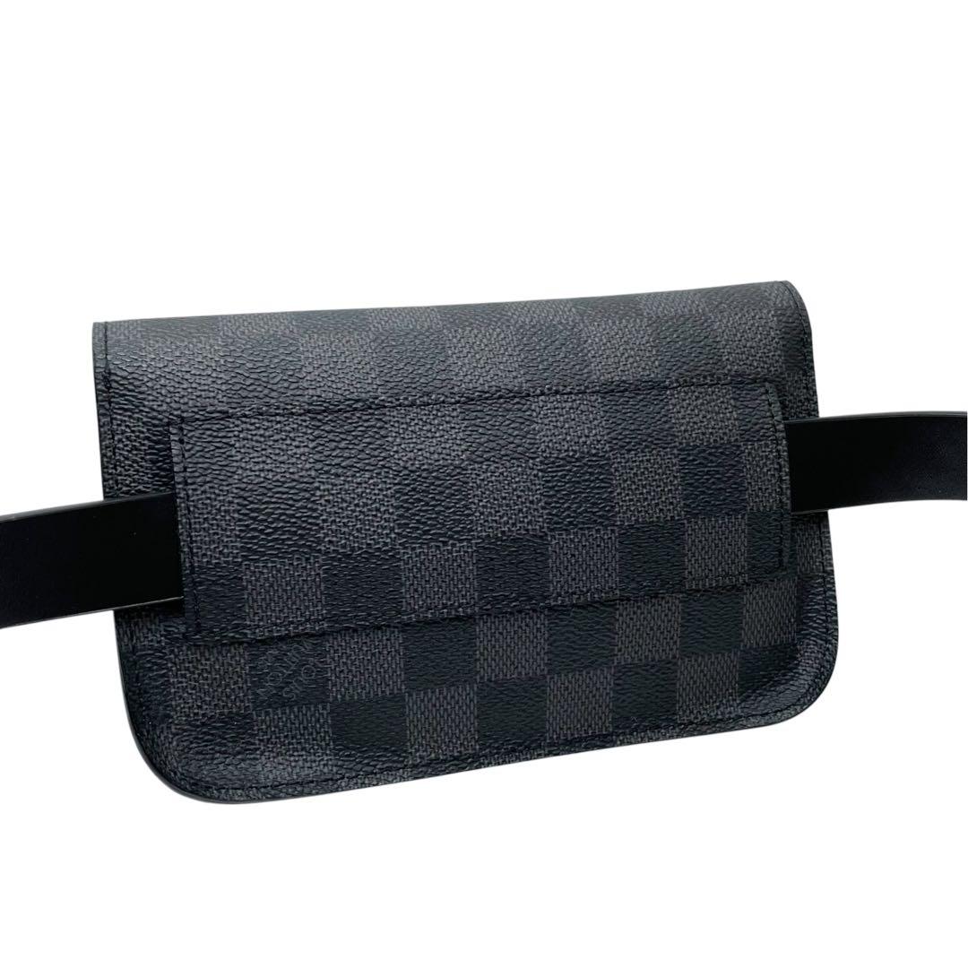 Louis Vuitton Damier Graphite Pochette Homme Waist Bag — view 2