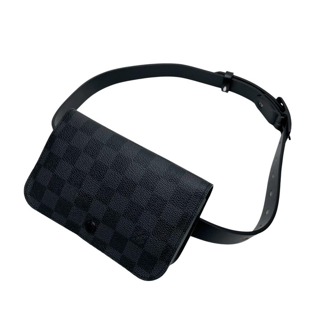 Louis Vuitton Damier Graphite Pochette Homme Waist Bag — view 3