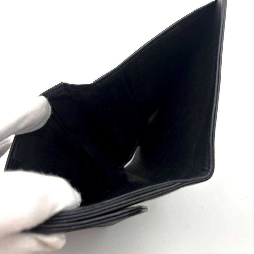 Chanel Wallet Jumbo CC Logo Caviar Hook Bifold — view 7