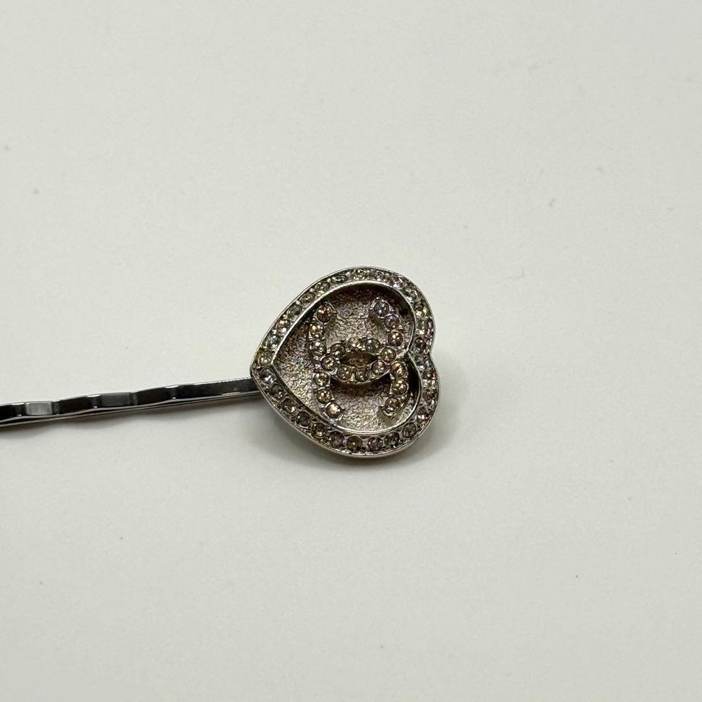 Chanel Hairpin CC Logo Heart Rhinestone Silver — view 5