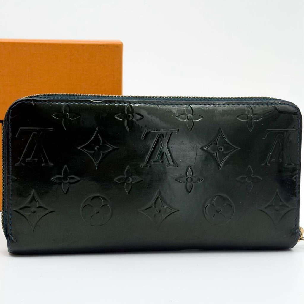 Louis Vuitton Zippy Wallet Vernis Monogram Round — view 3