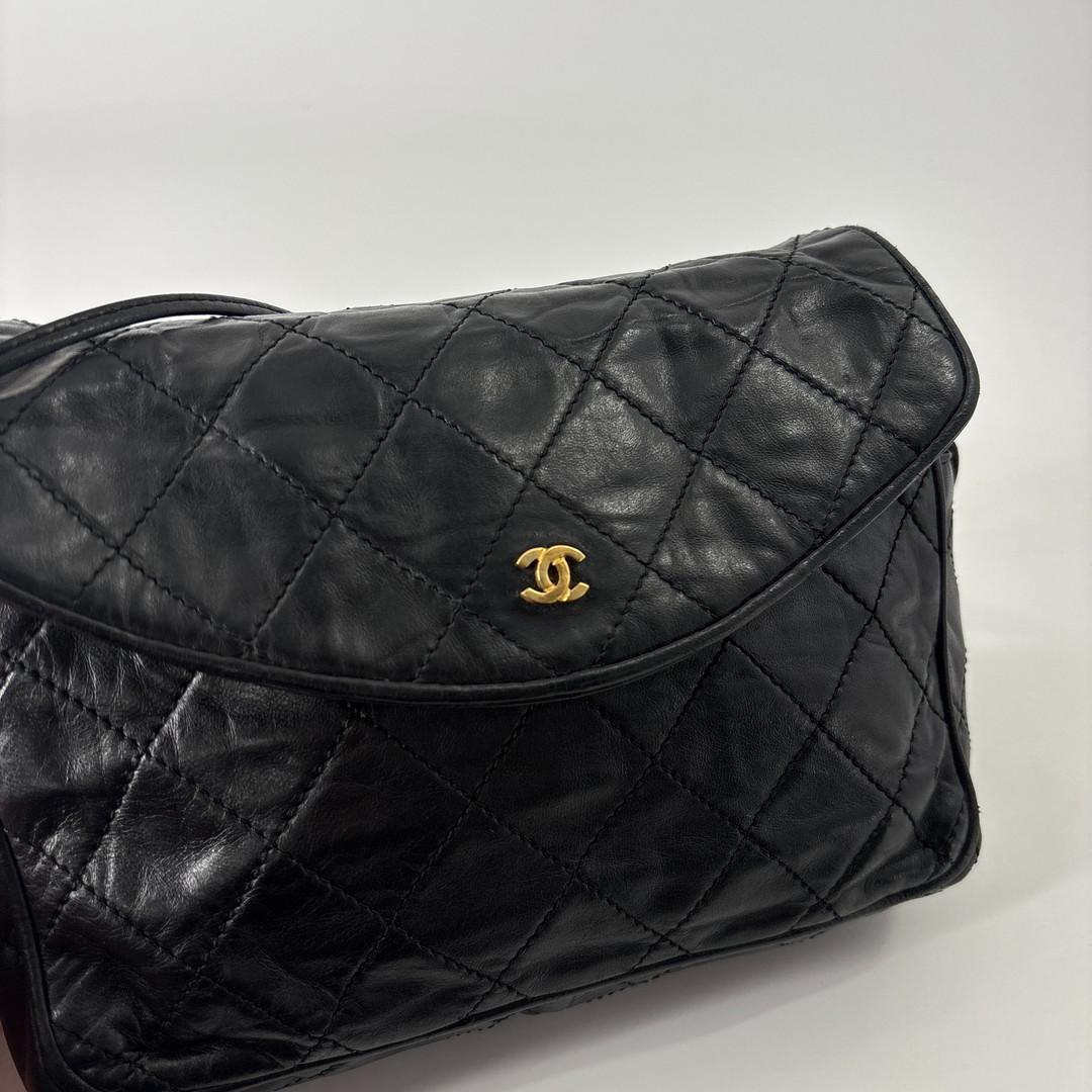 Chanel Super Lambskin Quilted Shoulder Bag Seal — view 9