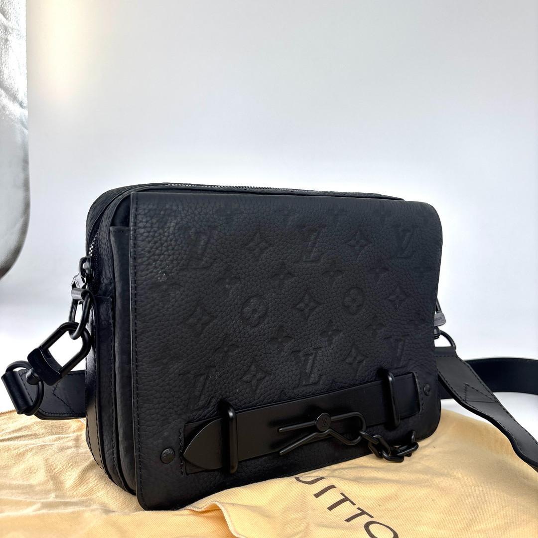 Louis Vuitton Taurillon Monogram Steamer Messengerbag — view 3