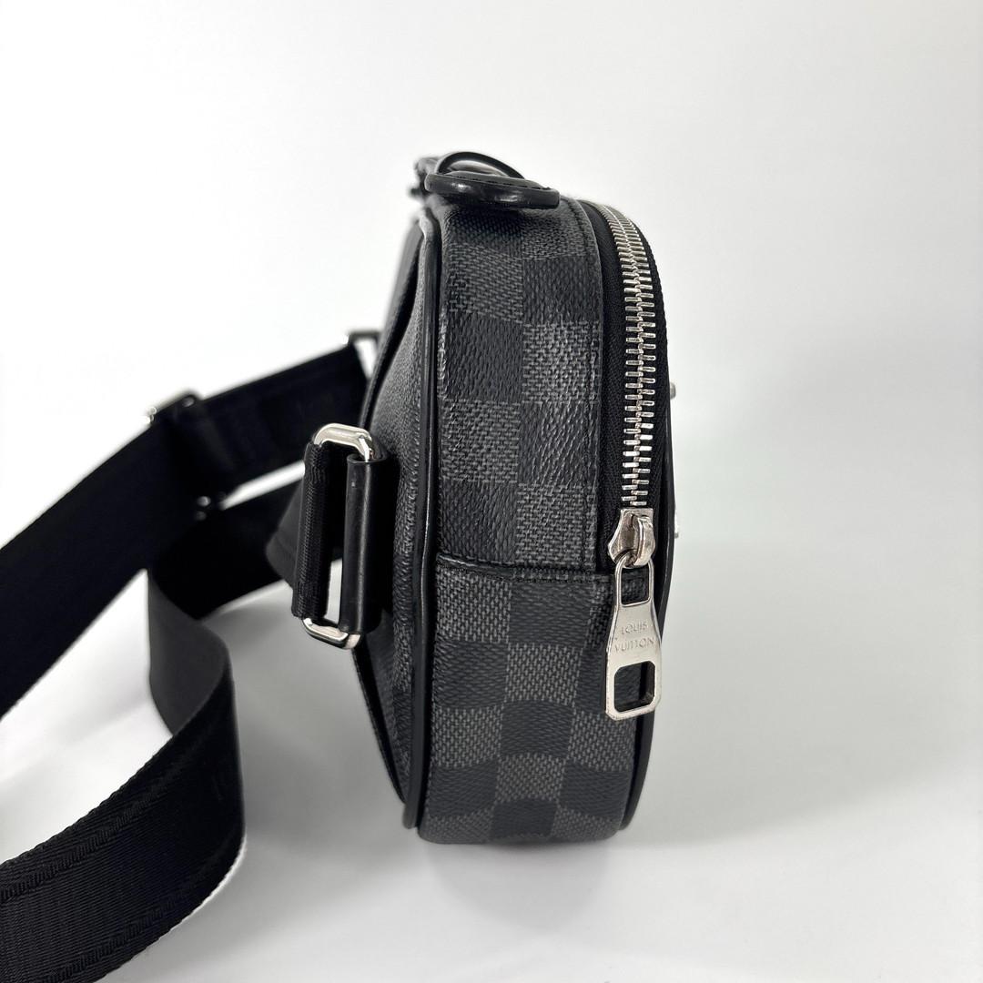 Louis Vuitton Super Damier Graphite Ambler Belt — view 4