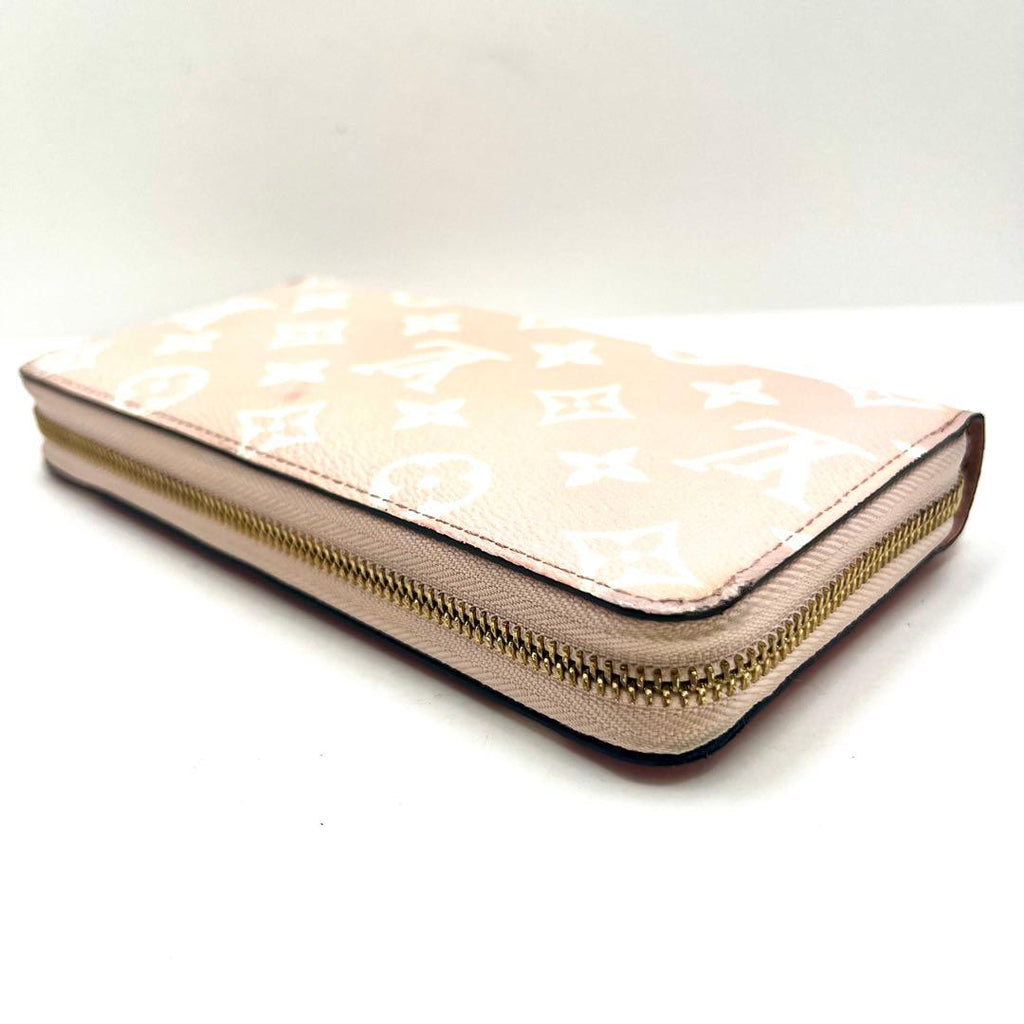 Louis Vuitton Monogram Reverse Giant Zippy Wallet — view 8