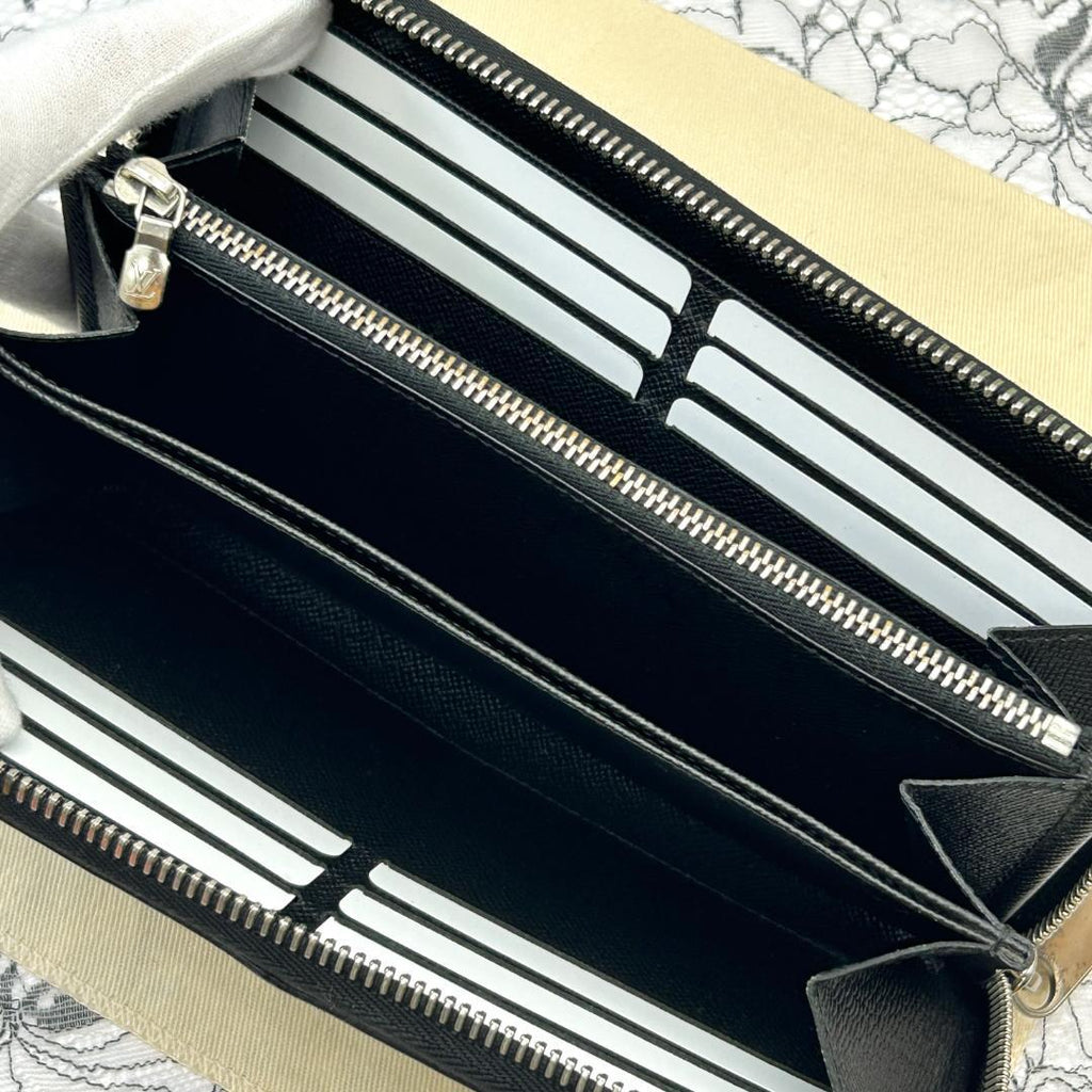 Louis Vuitton Epi Zippy Wallet Noir — view 6