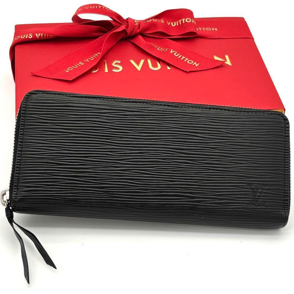Louis Vuitton Epi Portefeuille Clemence Zip Around Wallet