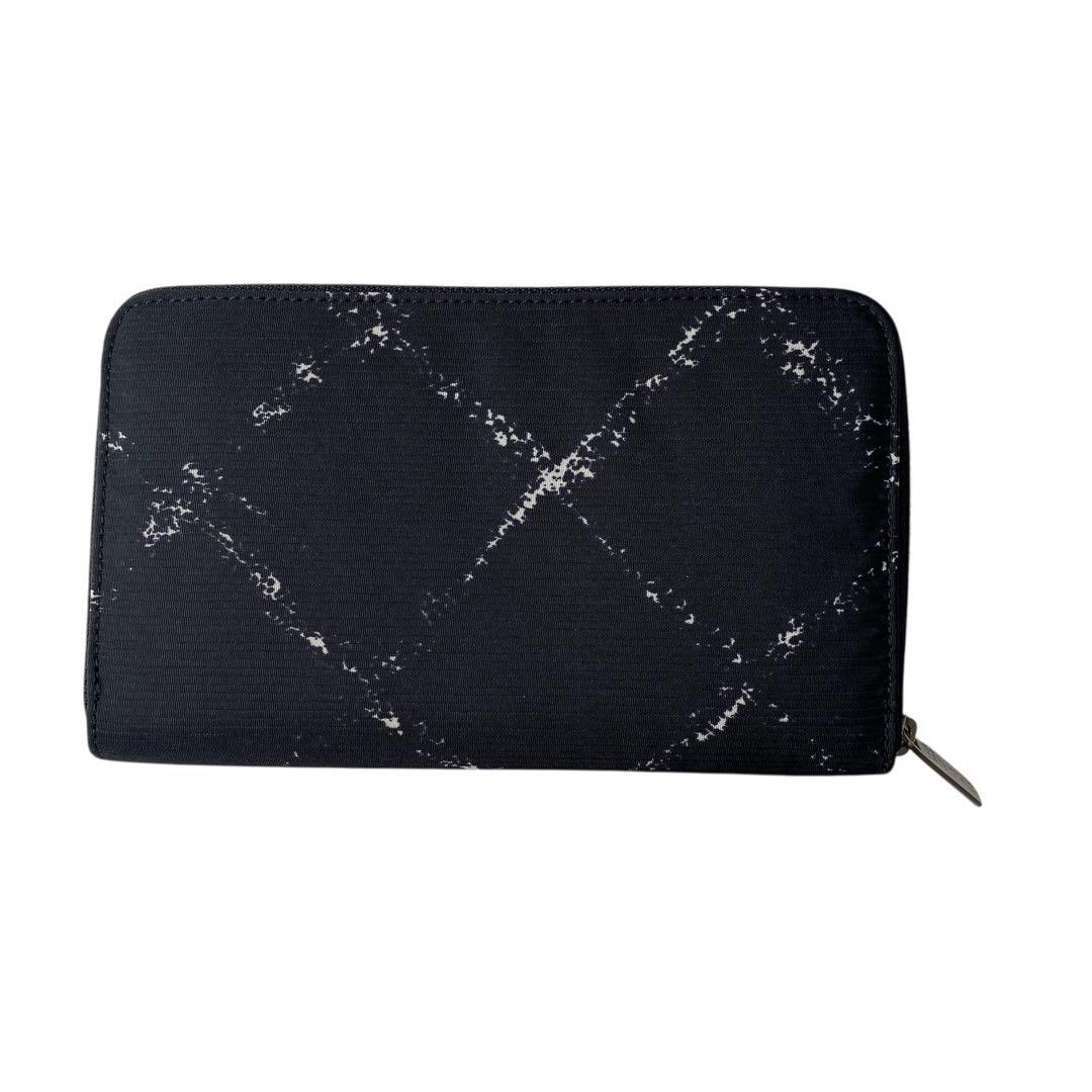 Chanel Travel Line Zip Around Wallet No 5 — view 3