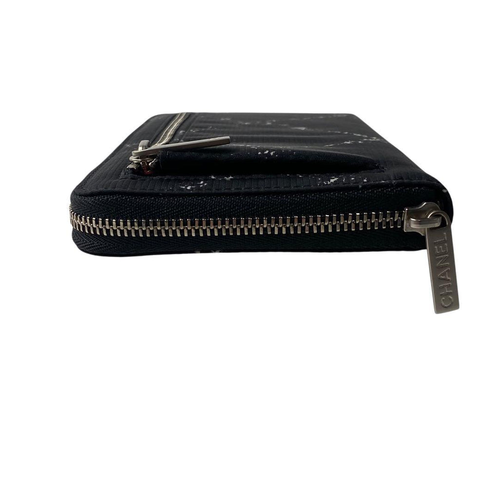 Chanel Travel Line Zip Around Wallet No 5 — view 4