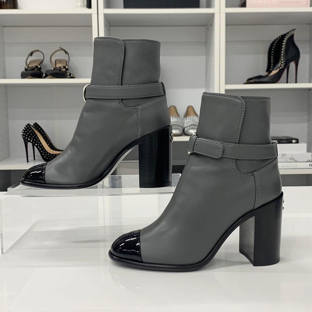 Chanel CC Logo Leather Patent Belt Short Boots Gray — view 2