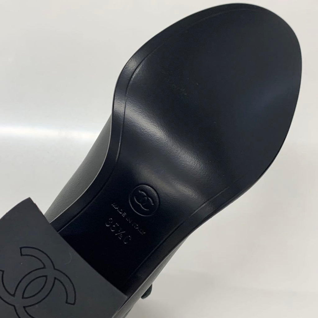 Chanel CC Logo Leather Patent Belt Short Boots Gray — view 9