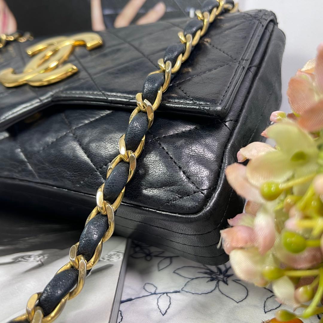 Chanel Vintage CC Logo Quilted Chain Shoulder — view 5