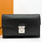 Louis Vuitton Belaia Taiga Clutch Leather — view 2