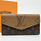 Louis Vuitton Portefeuille Sarah Reverse Giant Wallet — view 2