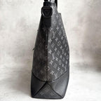 Louis Vuitton Eclipse Saumur — view 4