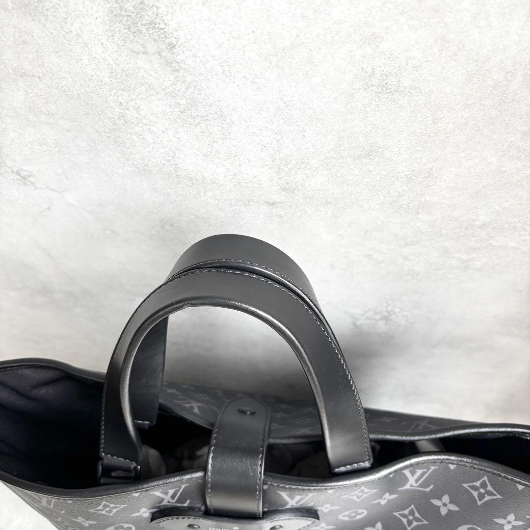 Louis Vuitton Eclipse Saumur — view 7