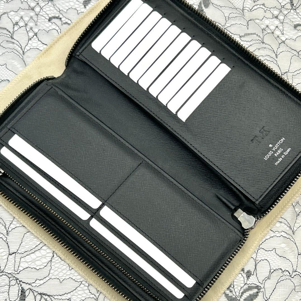 Louis Vuitton Eclipse Zippy Wallet Vertical — view 6