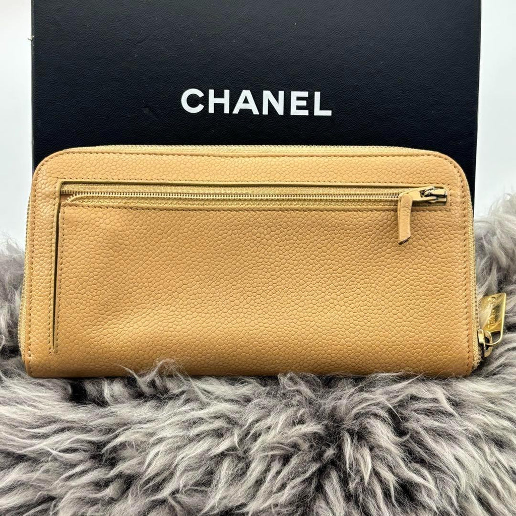 Chanel Wallet Coco Stitch Round — view 2
