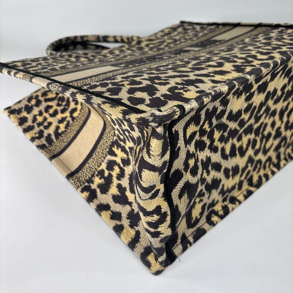 Dior Book Tote Bag Large Leopard — view 7