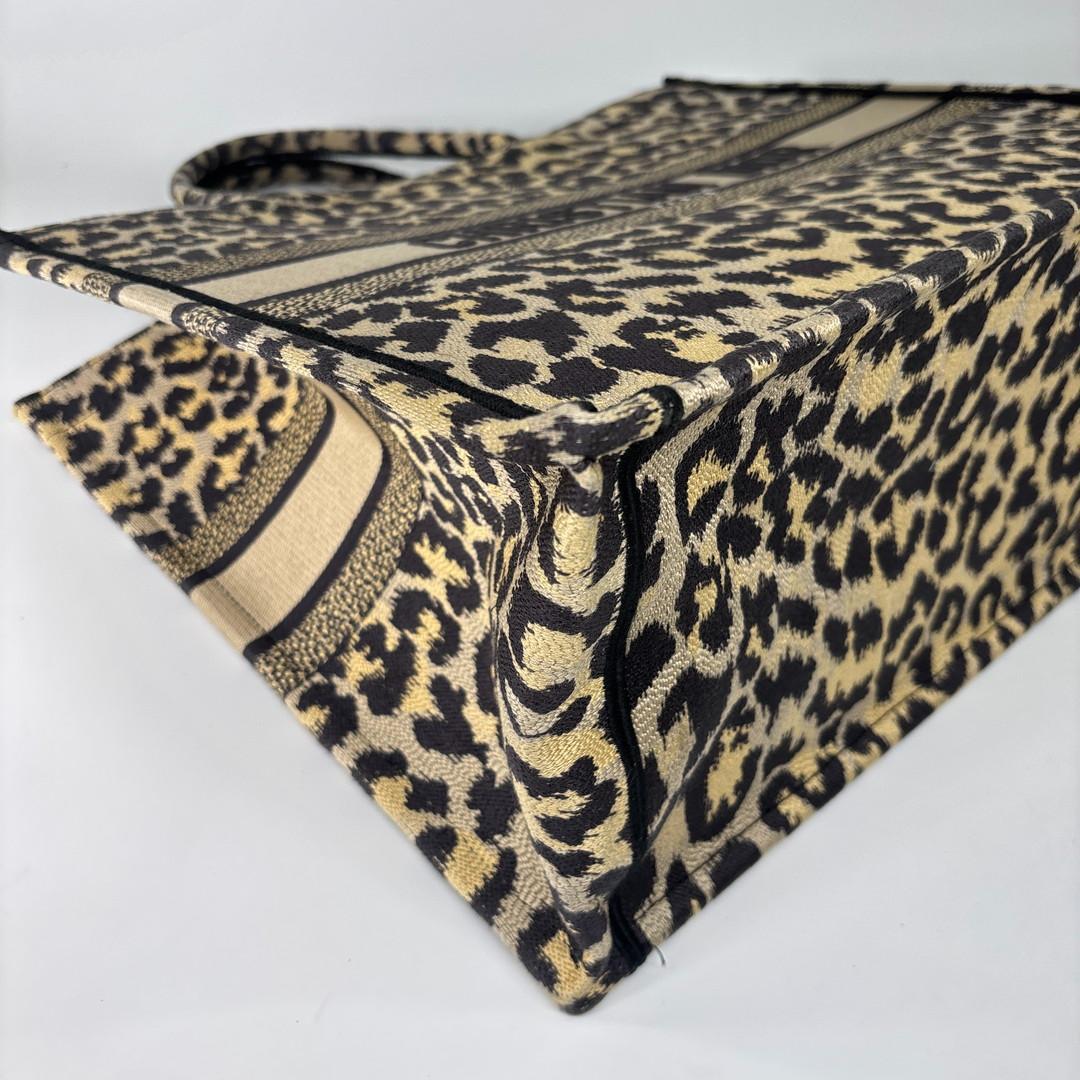 Dior Book Tote Bag Large Leopard — view 7