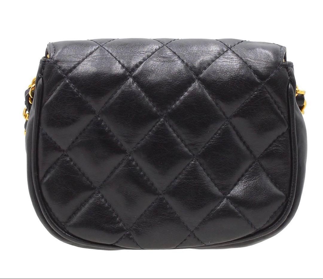 Chanel Quilted Leather CC Logo Mini Shoulder Bag : Black