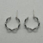 Tiffany & Co Paloma Picasso Wave Hoop Earrings Zigzag — view 7